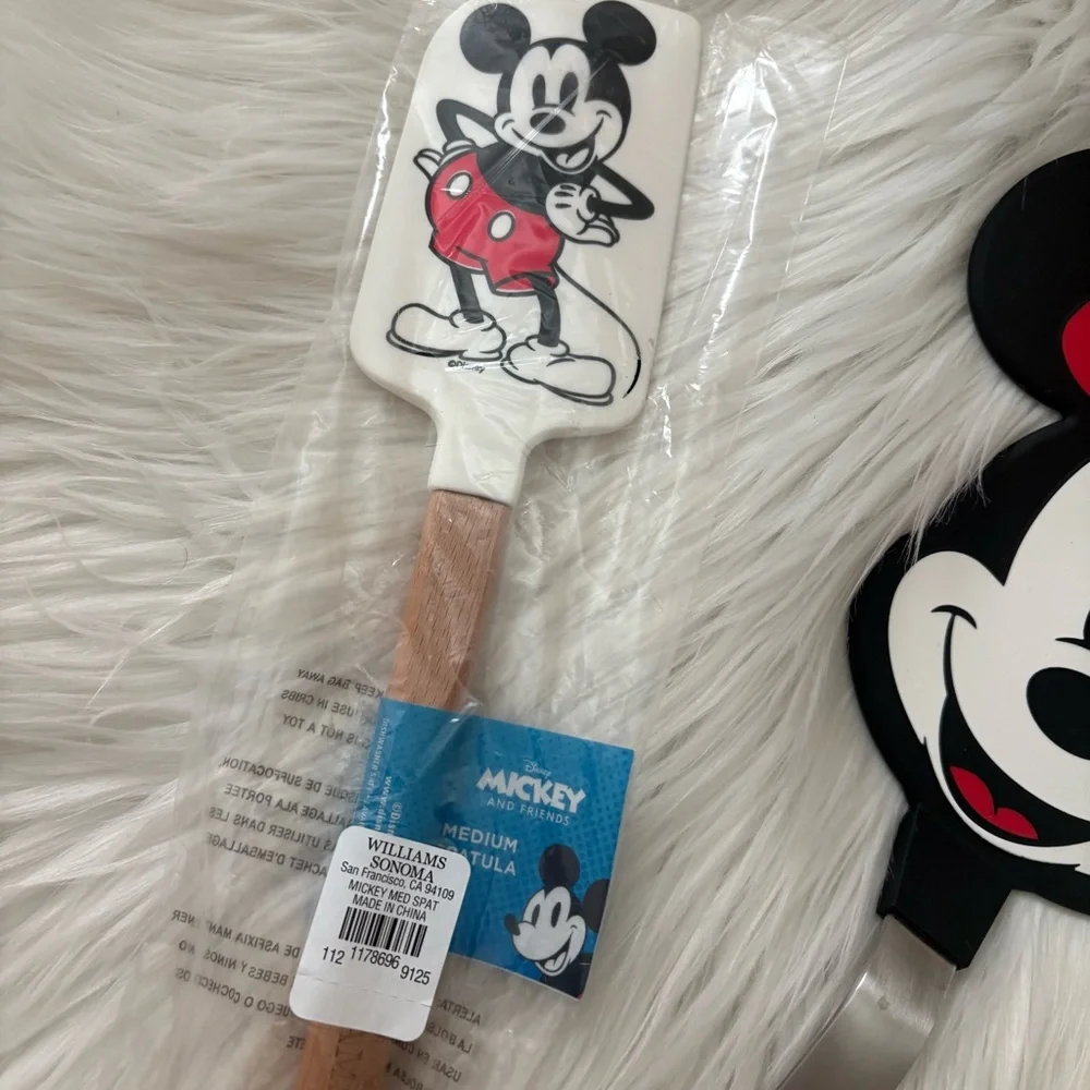 Williams Sonoma x Disney Mickey Spatula NWT and Minnie Flex Spatula NWOT
